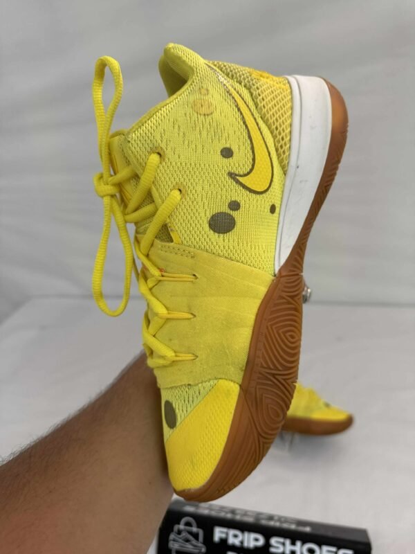 NIKE KYRIE 5 SPONGEBOB