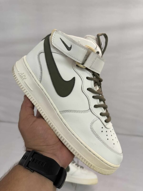 NIKE AIR FORCE 1 MID